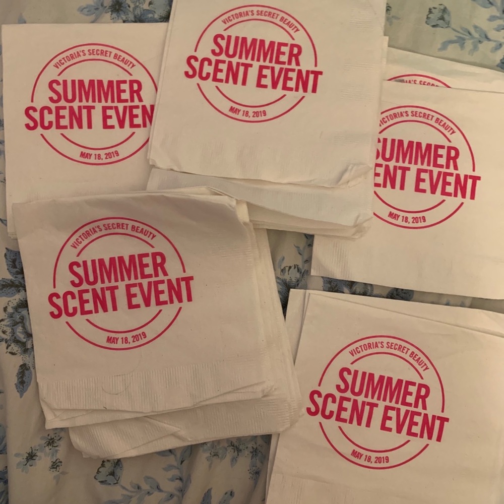 Victoria’s Secret pink napkins
